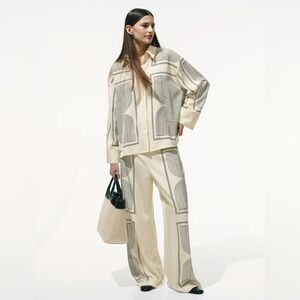 H&M Cream and Black Geometric Twill Top